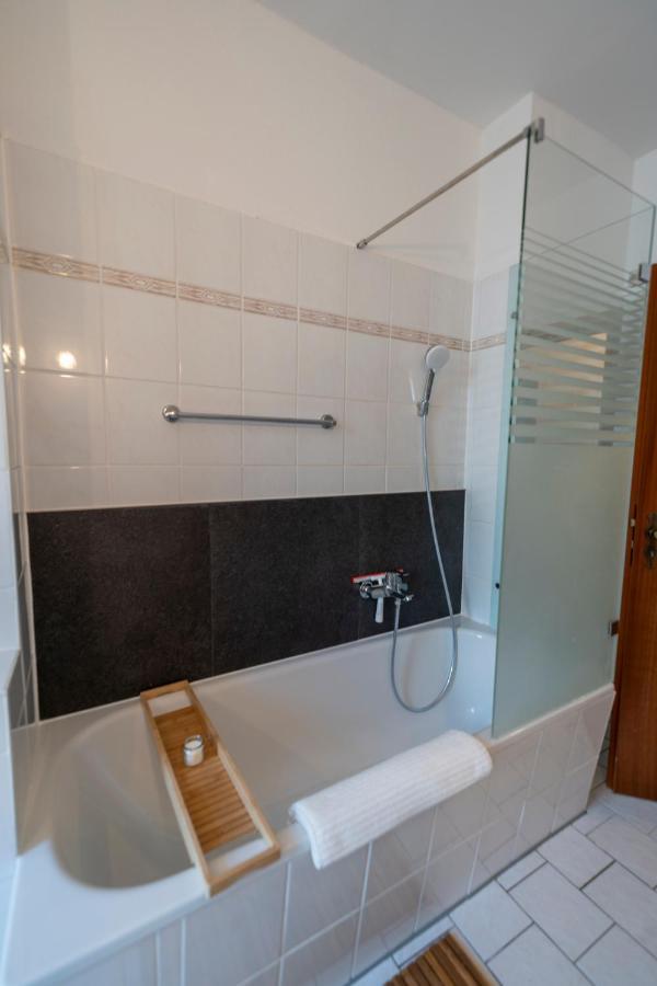 Rr - Comfortable 60 Qm - - Wifi * Magdeburg